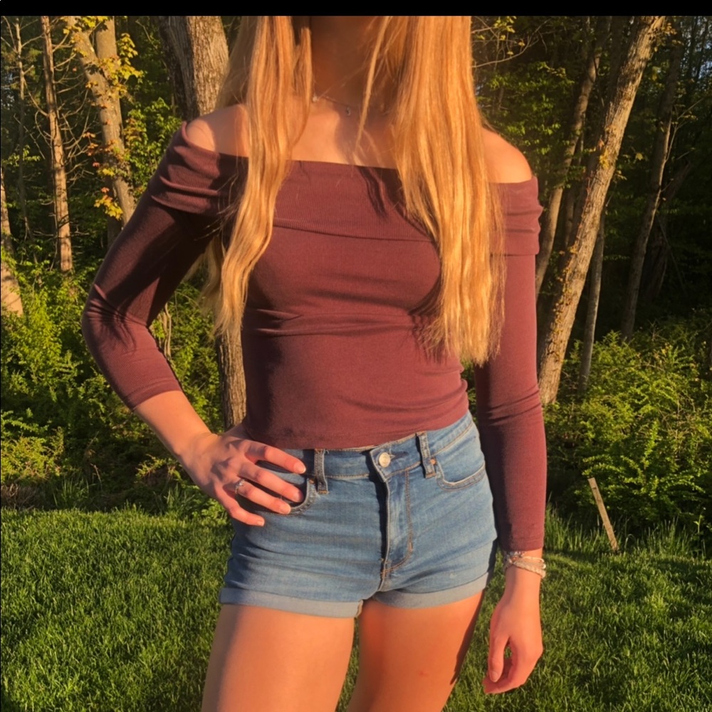 Cropped off the shoulder long sleeve top